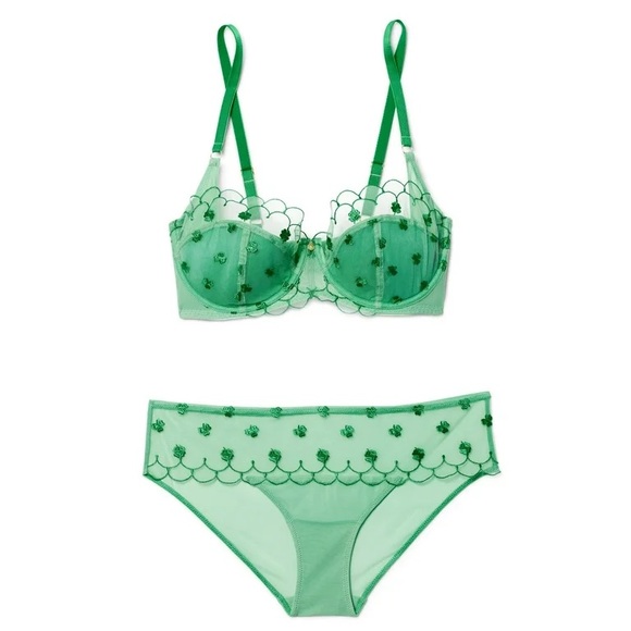 BRAND NEW Adore Me Bettie Contour Bra & Panty Set Green Shamrock New
Size 34 DDD - Picture 1 of 15